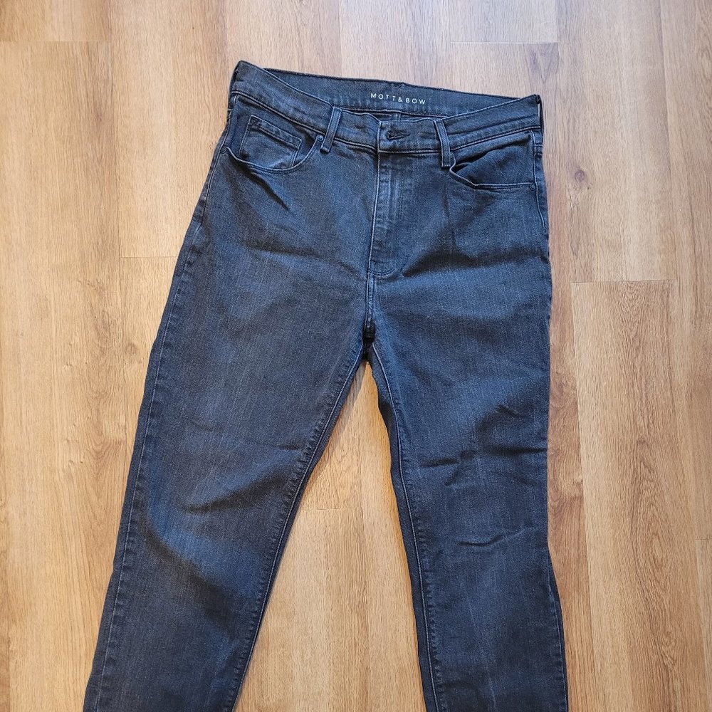 Matt & Bow Mom Jeans Straight Leg W30 L28